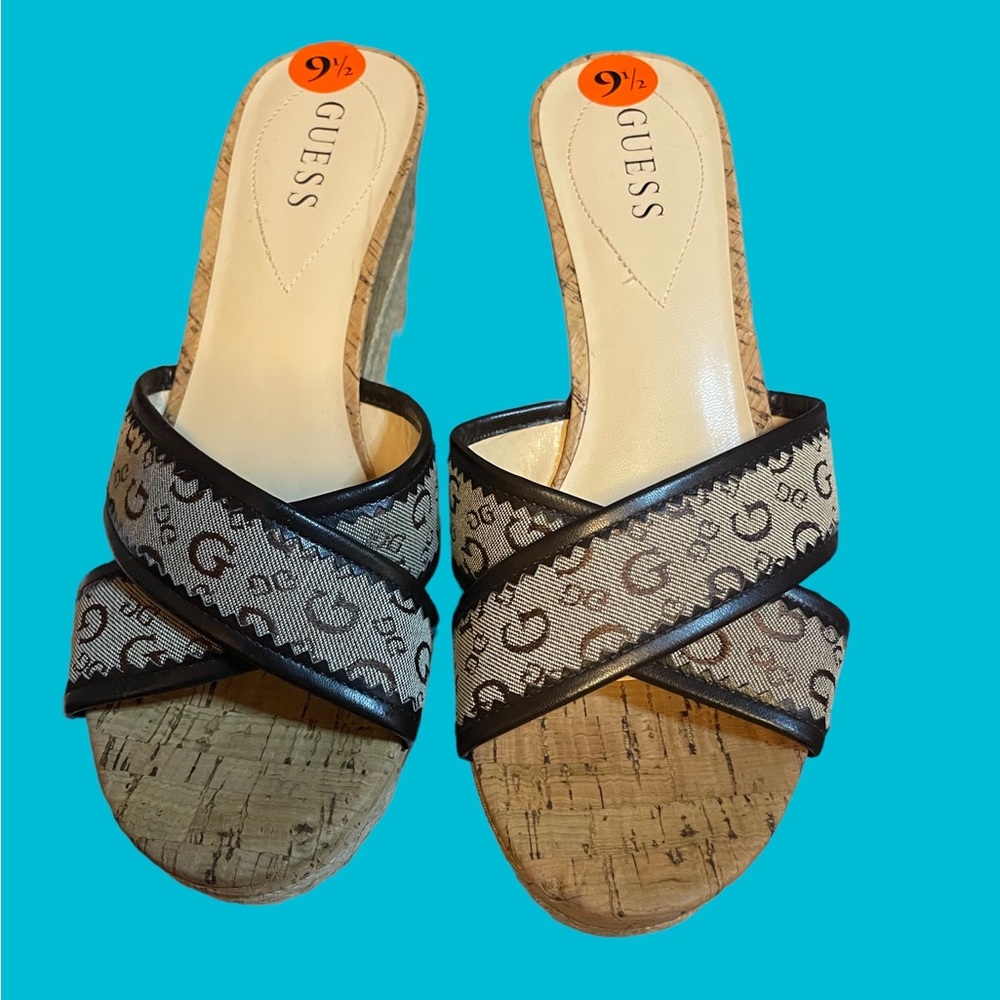 SZ 9.5 GUESS CORK WEDGE SANDLES, Like new